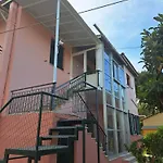 Giorgos House *