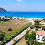 Giorgos House