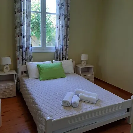 Ваканционна къща Giorgos House