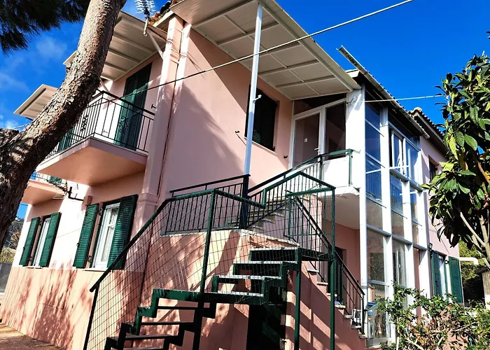 Giorgos House Holiday home *