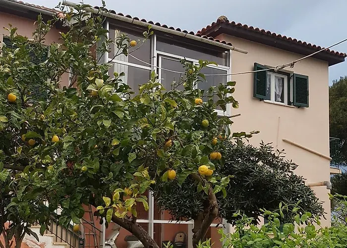 Giorgos House Lefkada City